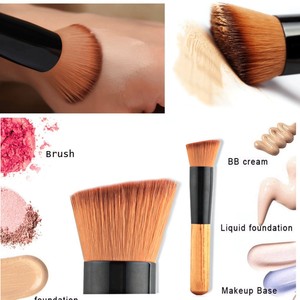 face concealer brush