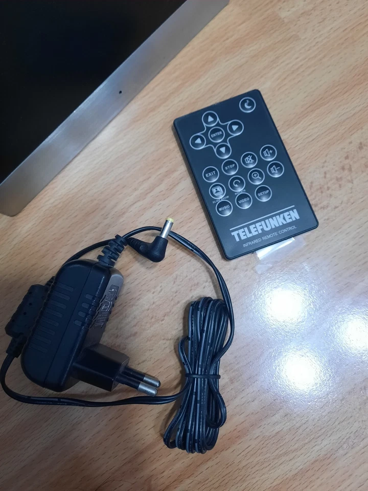 Telefunken DPF 8335 silver – cornice digitale 8 pollici - Immagine 3 di 3