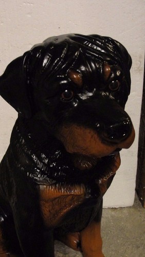 Rottweiler Lebensgroß Sitzend Rotti Figur Tierfigur Hund Hundefigur Dekofigur - Picture 4 of 8