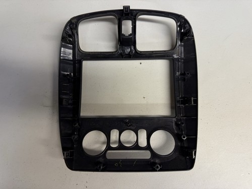 Mazda protege ES 1.8L AWD Dash / Radio / Heater Bezel Black 2000 OEM - Picture 3 of 5