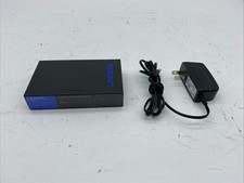 Linksys SE3005 5-port Gigabit Ethernet Switch w/Adapter