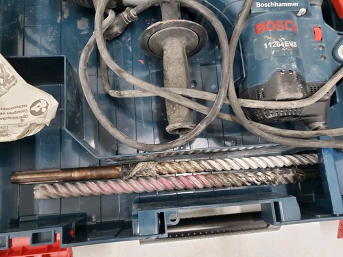 Bosch 11264EVS 13 Amp Corded 1-5/8" SDS-max Rotary Hammer Drill W/ Bits - Picture 3 of 16