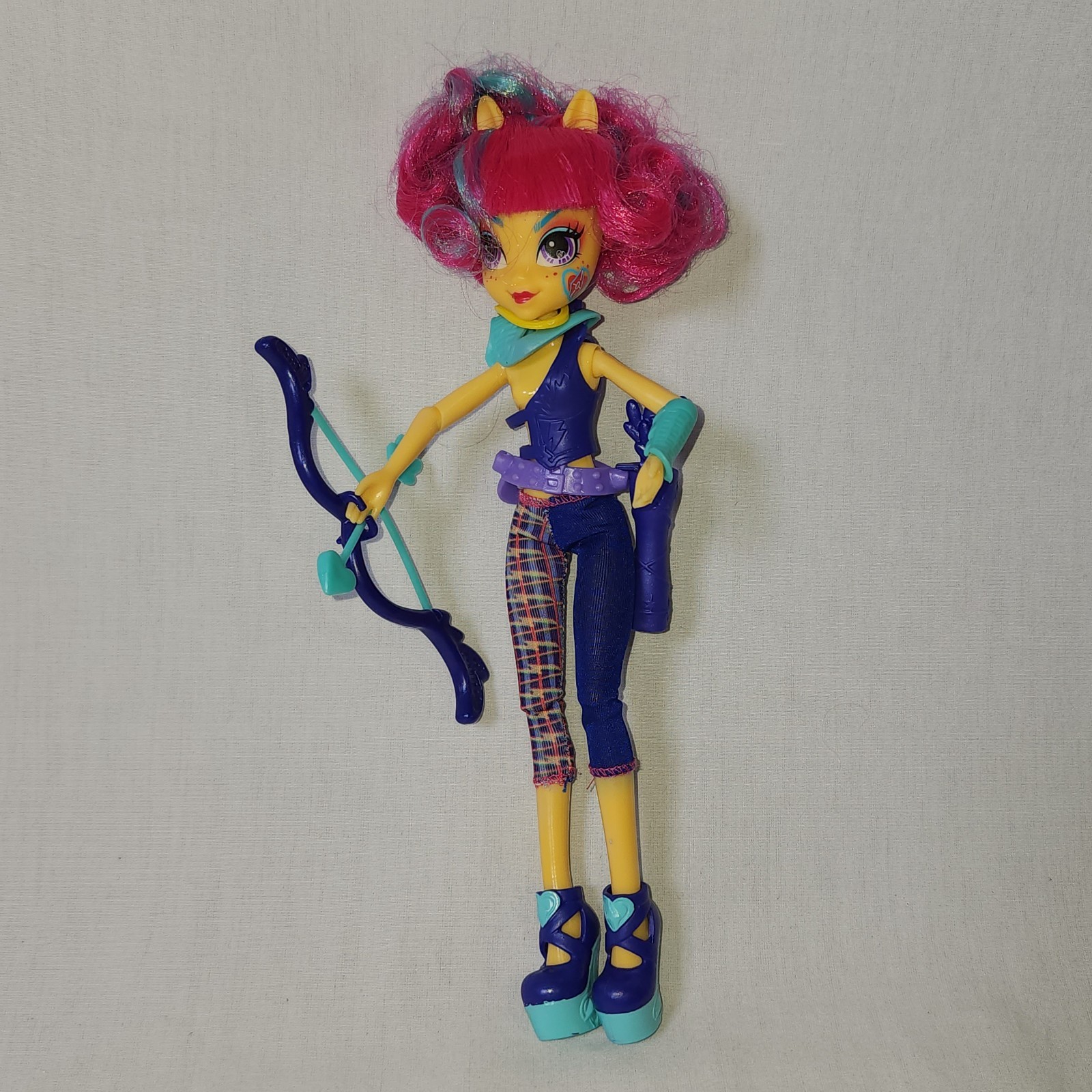 My Little Pony Equestria Girls Doll Sour Sweet Archer include accessori 2014