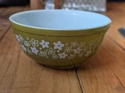 Vintage 2 1/2 qt. PYREX Spring Blossom Crazy Daisy 403 Mixing Bowl