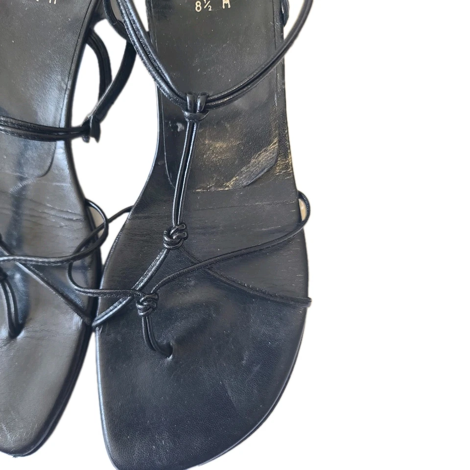 Sandalias Stewart Weitzman de cuero gladiador anudadas negras talla 8 1/2M con tiras Foto 4 de 4