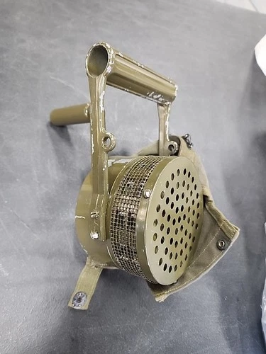 Ww2 Us Military Federal Electric Hand Crank Air Raid Siren Amazing Shape