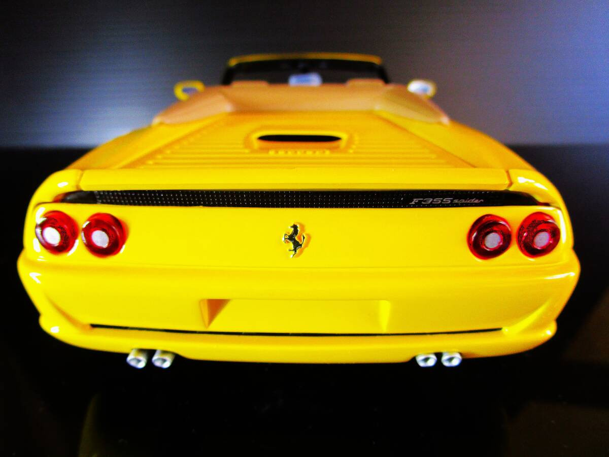 ミニカー FERRARI F 355 SPIDER 1:18 GT Spirit Ferrari F355 Spider 1994 Red LE500 in 1/18 Scale