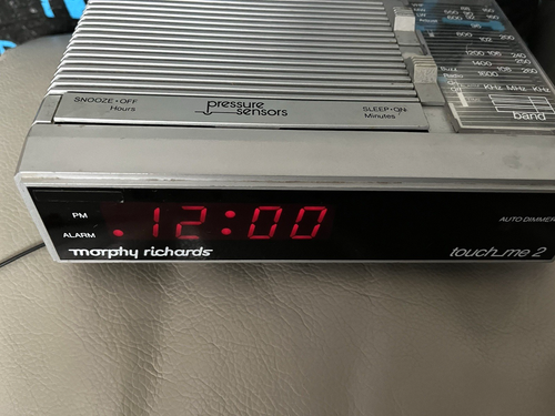 Morphy Richards CR359 Touch Me 2 Radio Alarm Clock Vintage - Picture 16 of 16