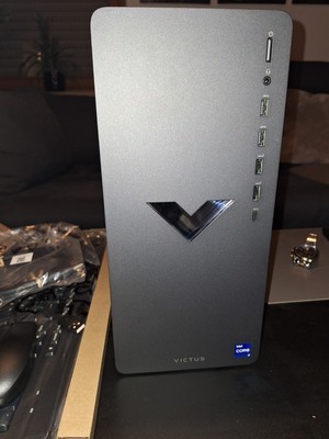 HP Victus Gaming PC  Intel i7-13.700F, 32GB RAM, 1.000GB SSD