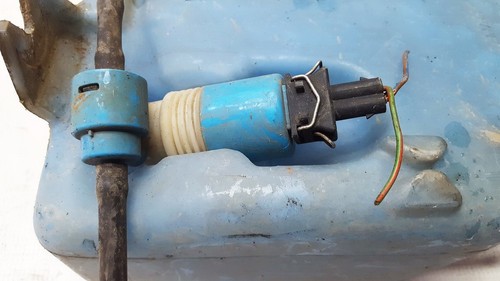 Waschwasserpumpe, Scheibenreinigung  Volkswagen Golf DE769415-77