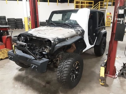 Jeep JK Wrangler OEM Dana 44 Rear Axle 3.21 Ratio 2007-2015 97920 - Picture 20 of 24