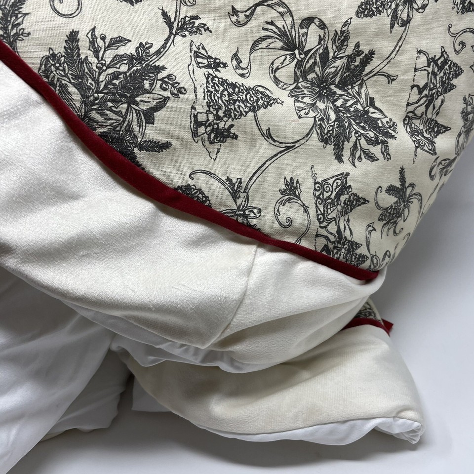 Martha Stewart Beige Vintage Village Print Christmas/Holiday Tree Skirt