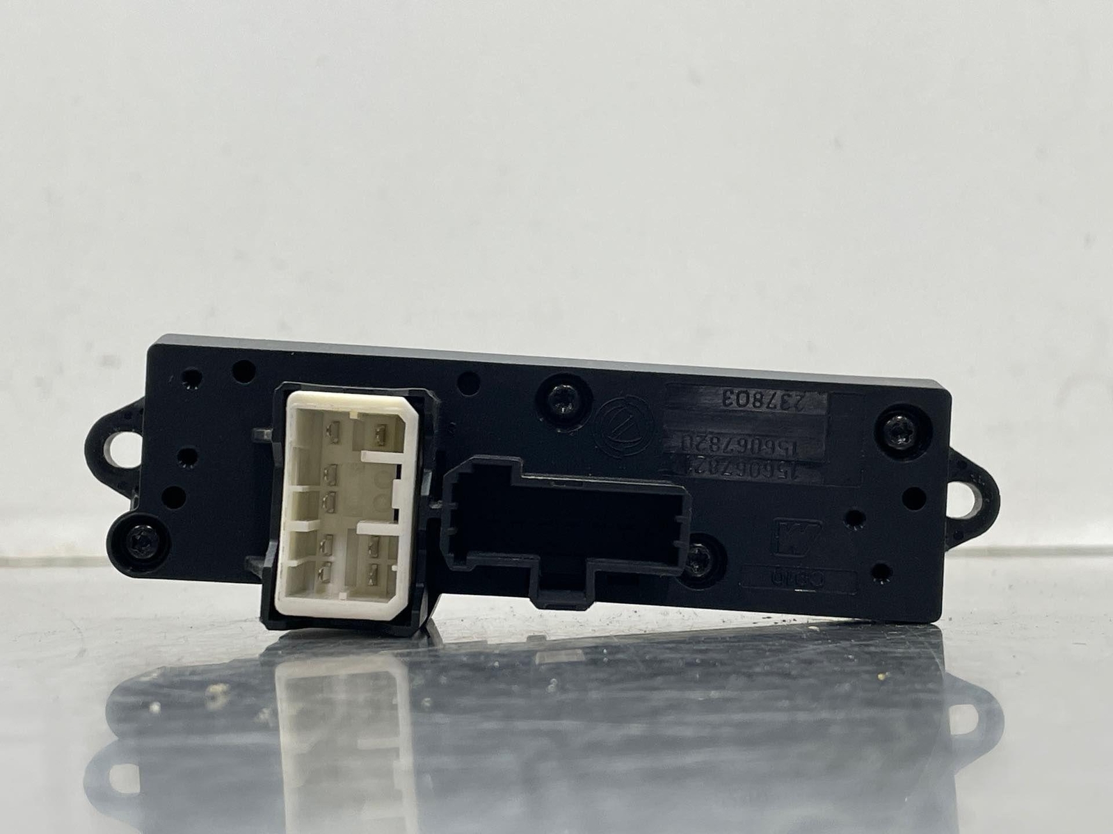 2013 Maserati GranTurismo OEM Dash Hazard Light & Lock Switch Assembly 156067820