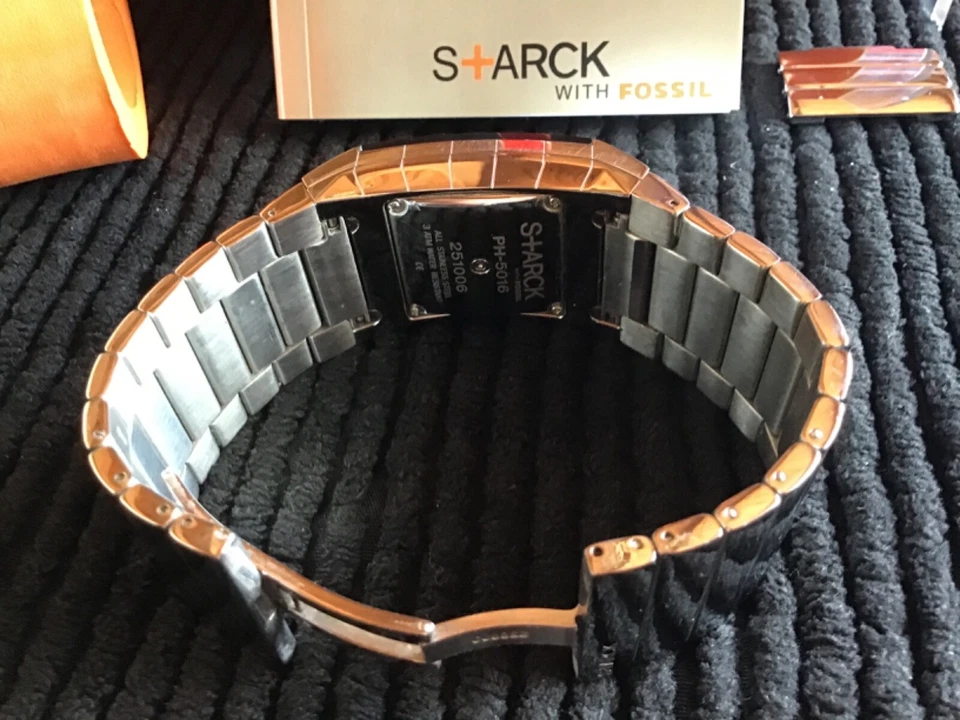 montre Philippe Starck. PH 5016 - Photo 4/4