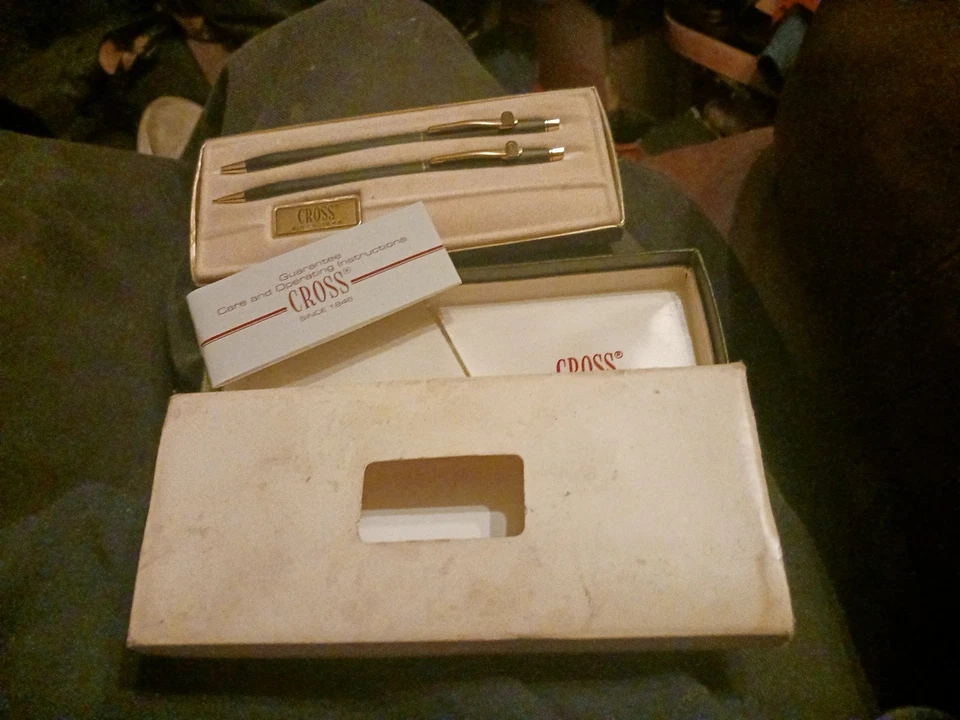 Juego de bolígrafos y lápices Cross Classic negros y dorados 2501 caja y papeles originales Foto 2 de 2