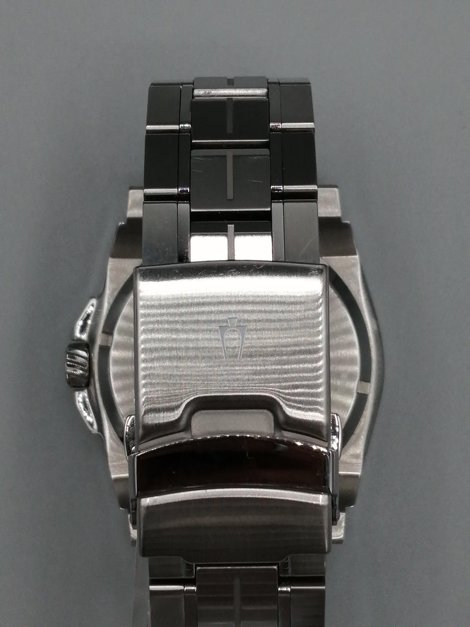 Quartz Wristwatch Model 96B131 BULOVA image 3