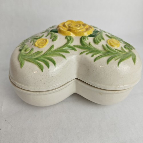 Vtg Heart Shaped Trinket Jewelry Box Yellow Rose Green Vines Soft Blue Lining - Picture 12 of 12