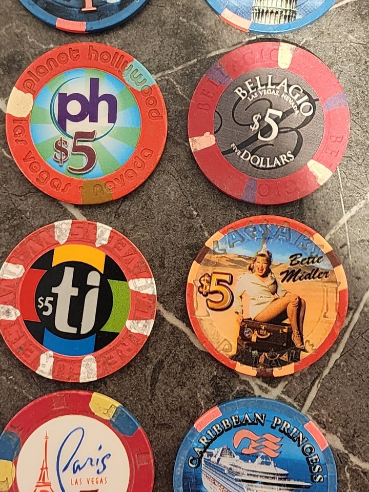 Casino Chip Lot of 17 Various Las Vegas Casinos 1 & 5 MGM Grand