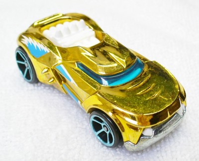 2011 HOT WHEELS 1/64 Diecast Gold Growler Car-Malaysia PC7-9C | eBay