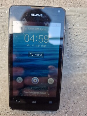 Huawei  Ascend Y300 - 4GB - Schwarz (Ohne Simlock) Smartphone & Samsonite Schutz