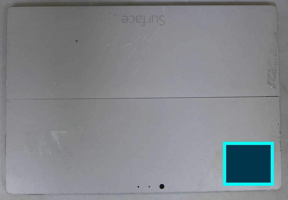 Microsoft Surface Pro 3, Platinum,13",i5, 8GB,256GB -Charging port issue(loose) - Image 2 of 4