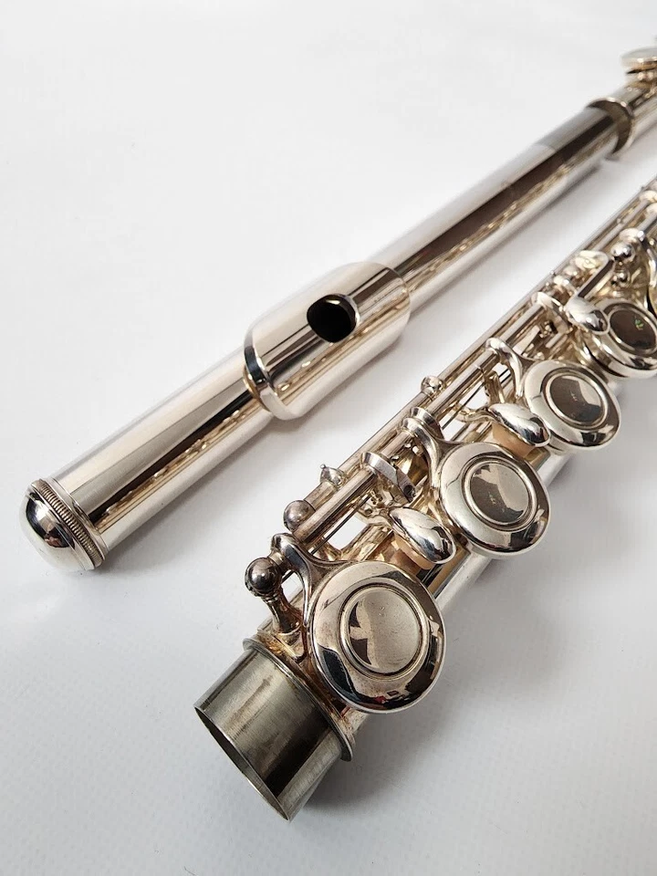 Yamaha Flute YFL-221SII Nickel Silver Musical instrument Hard case - Image 3 of 4