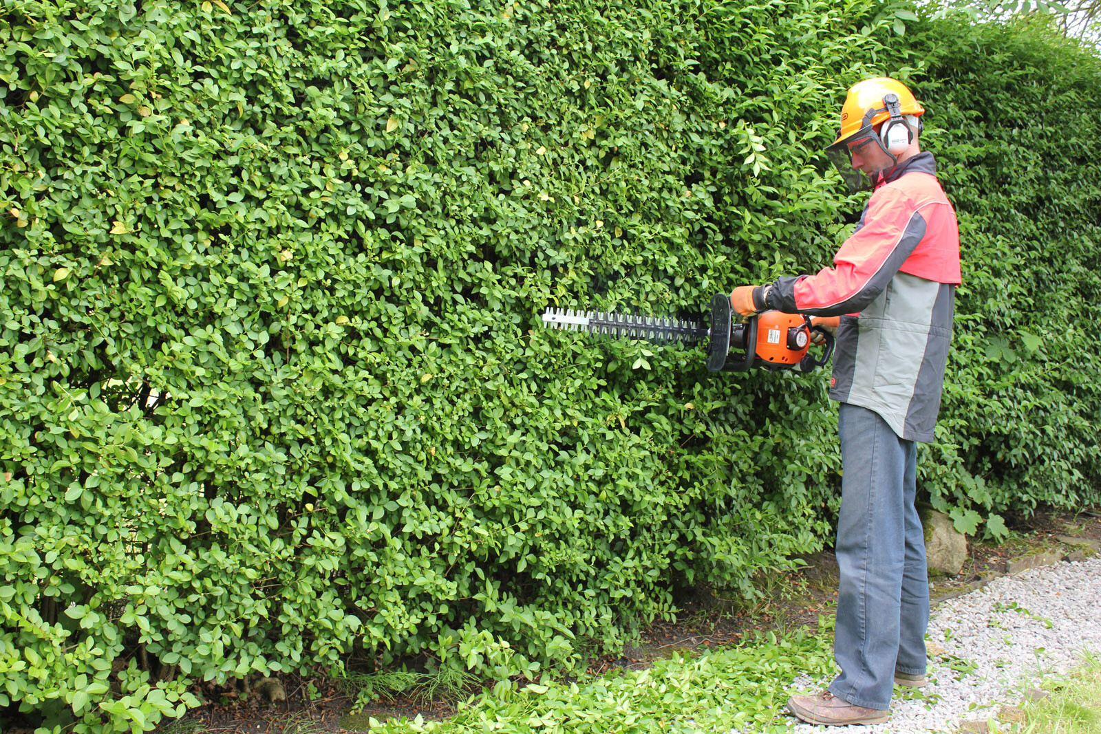 Petrol Hedge Trimmer Lightweight 2 Stroke Engine Garden Hedgetrimmer