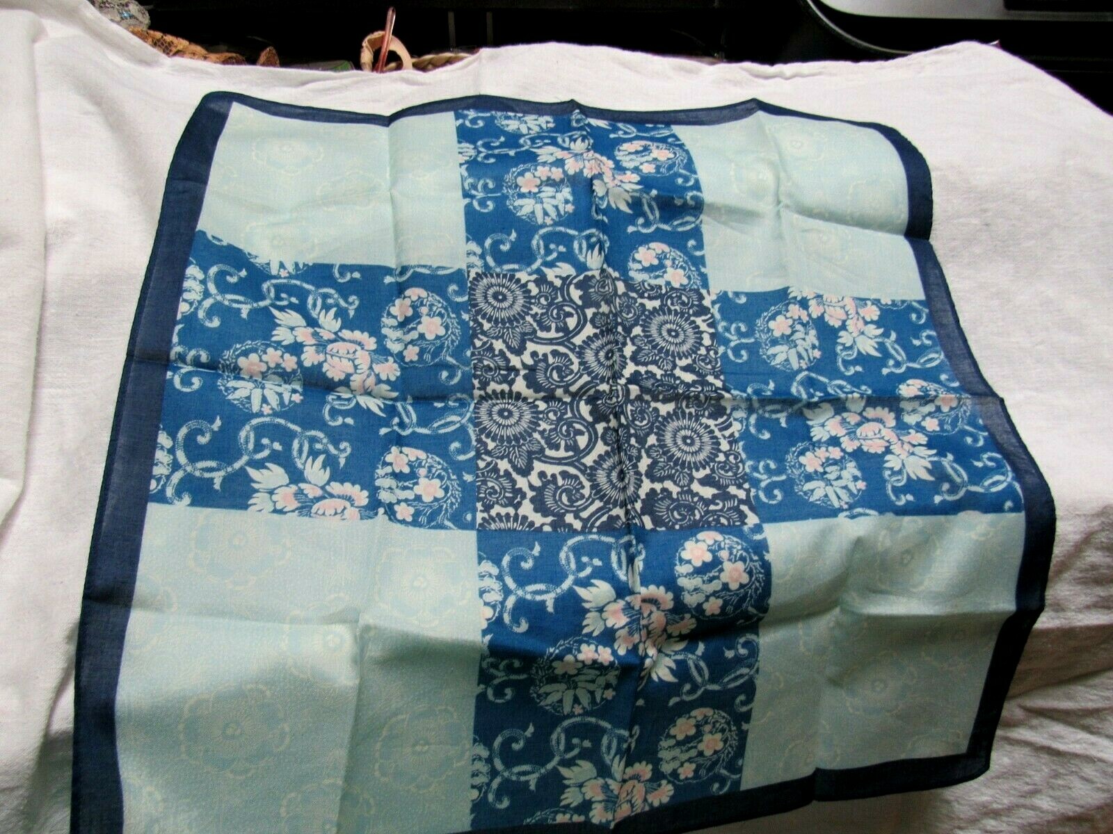 Picture 1 of 5