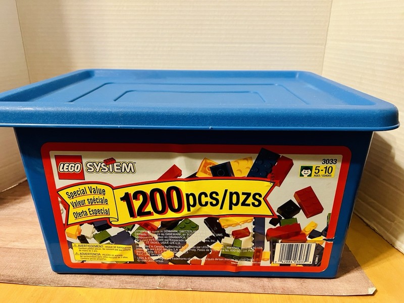 Rare 1998 Vintage Lego system 3033 1200 Pcs +