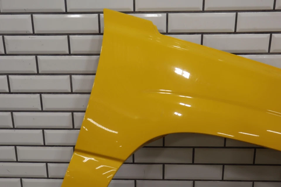 03-06 Chevy Avalanche Passenger Right RH Fender Yellow 43U - Изображение 4 из 4