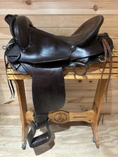 16.5” Circle A American Saddlery Endurance Trail Saddle Model 802