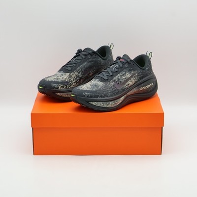IM6776-060 Nike Vomero Plus Anthracite Oatmeal Volt Black (Herren)