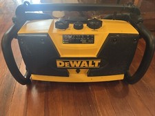 DeWalt Portable AM/FM Radio/18V Charger DW911 Yellow/Black No Battery