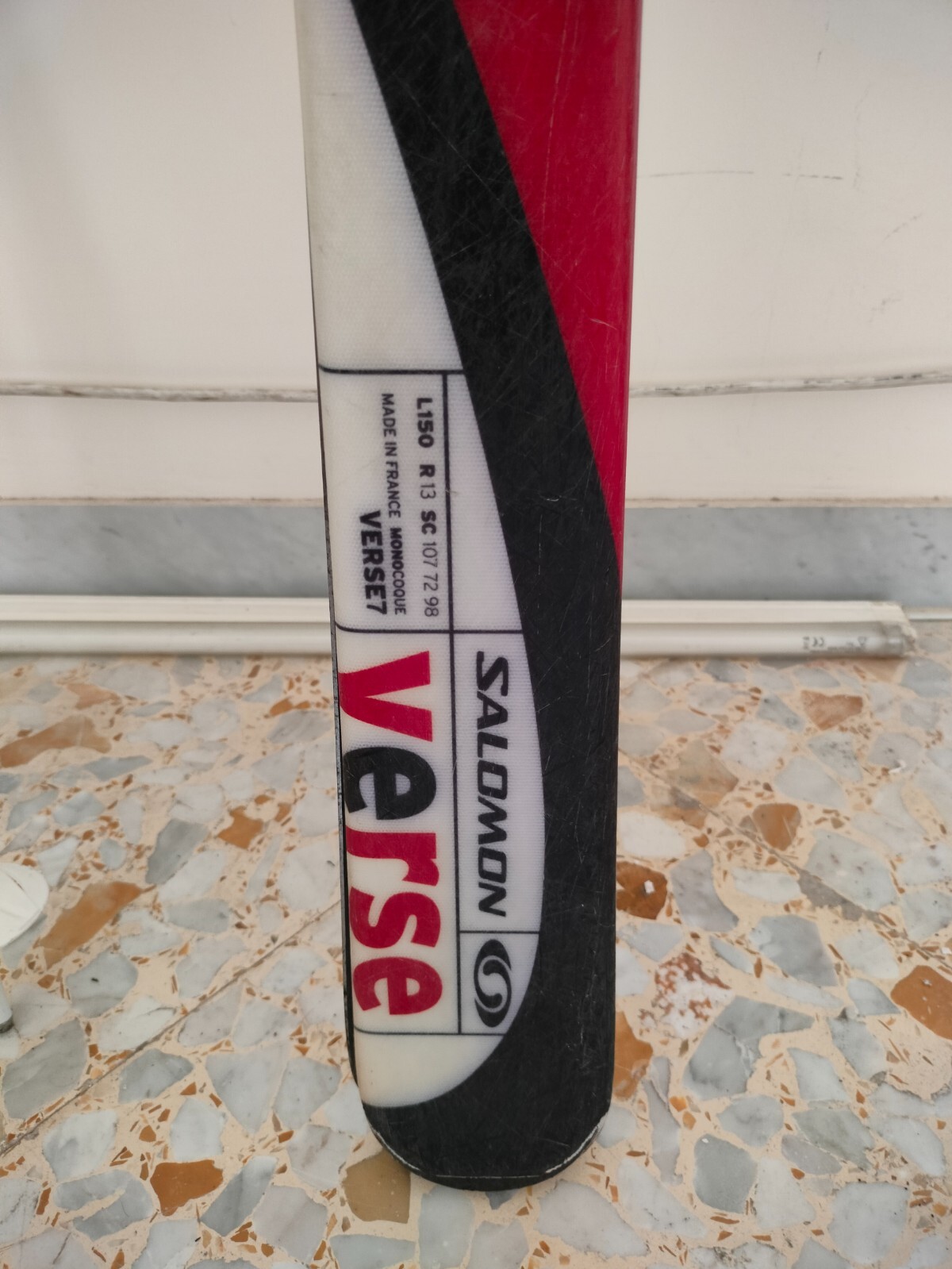 sci salomon verse L. 150 e bastoncini decathlon