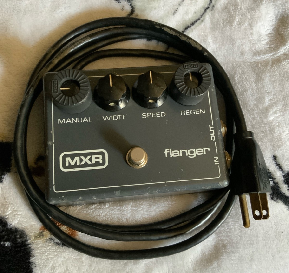 ギター MXR M-117 flanger MXR M117R Flanger Effects Pedal Metallic Gray | Guitar Center