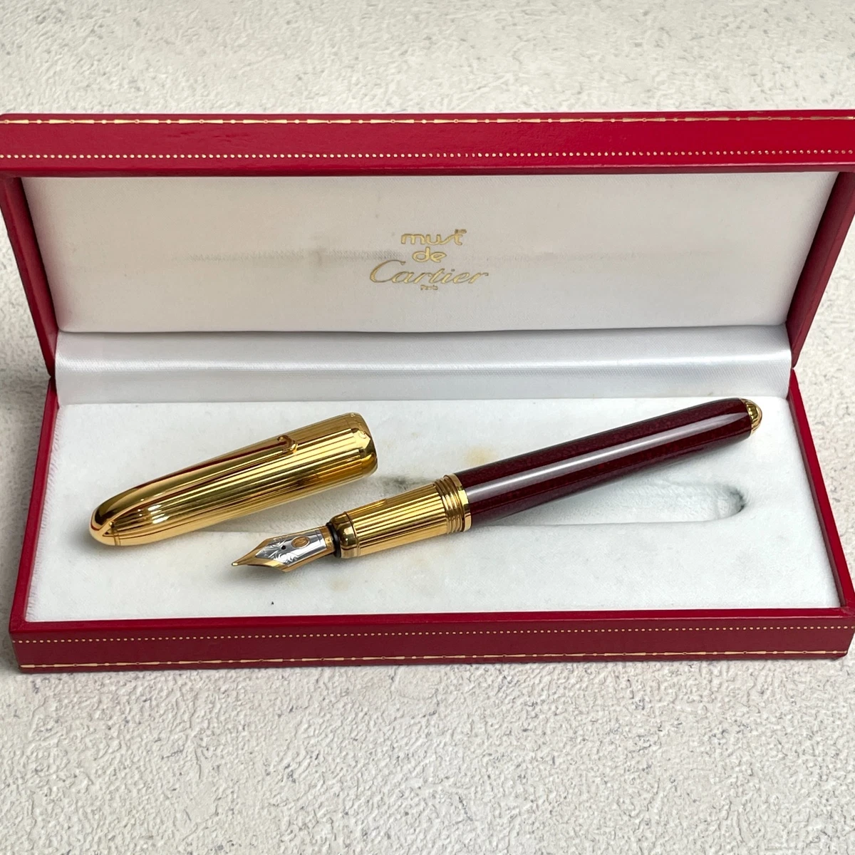 Vintage Cartier Louis Fountain Pen Bordeaux Marble Lacquer 18k Gold Nib GT BS266