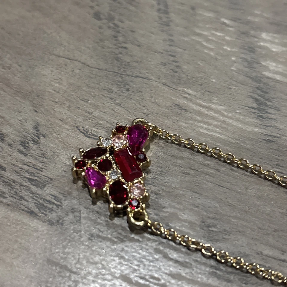 Белый дом черный рынок золотистый с розовыми и красными стразами  - Изображение 3 из 4