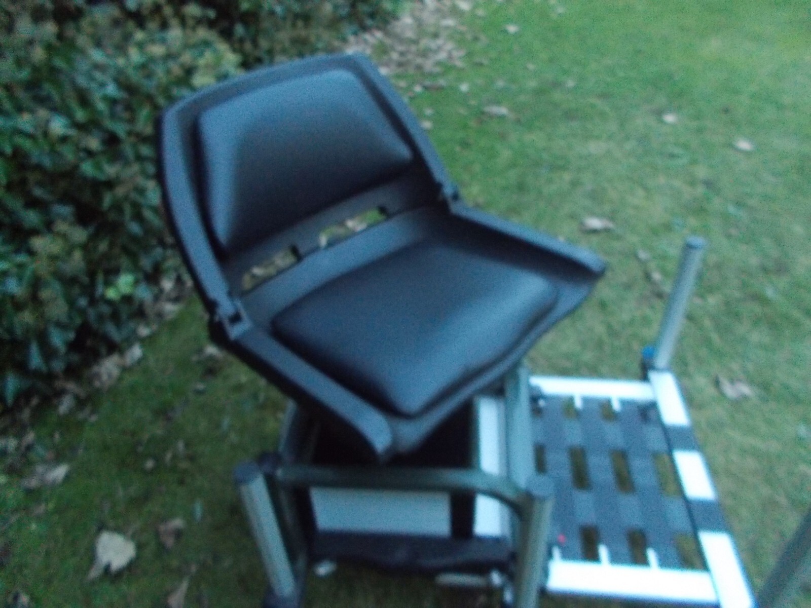 Rive ST8 Giro D36 Feeder fishing seat box + wheel kit FISHING SET UP eBay