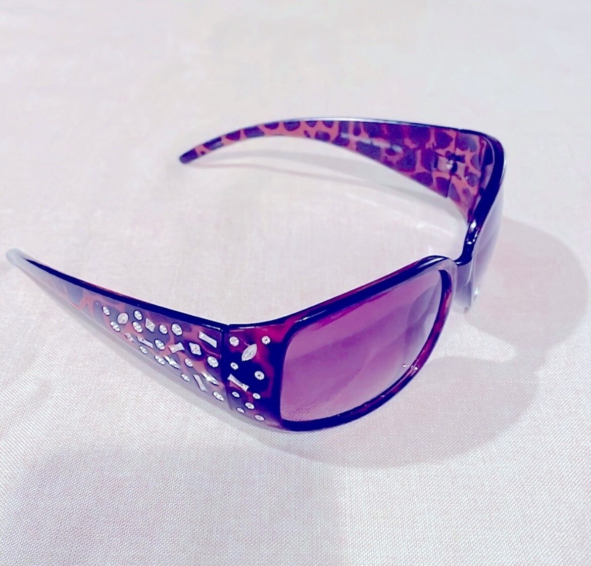 Liz Claiborne Animal Print & Crystals Women display picture 3