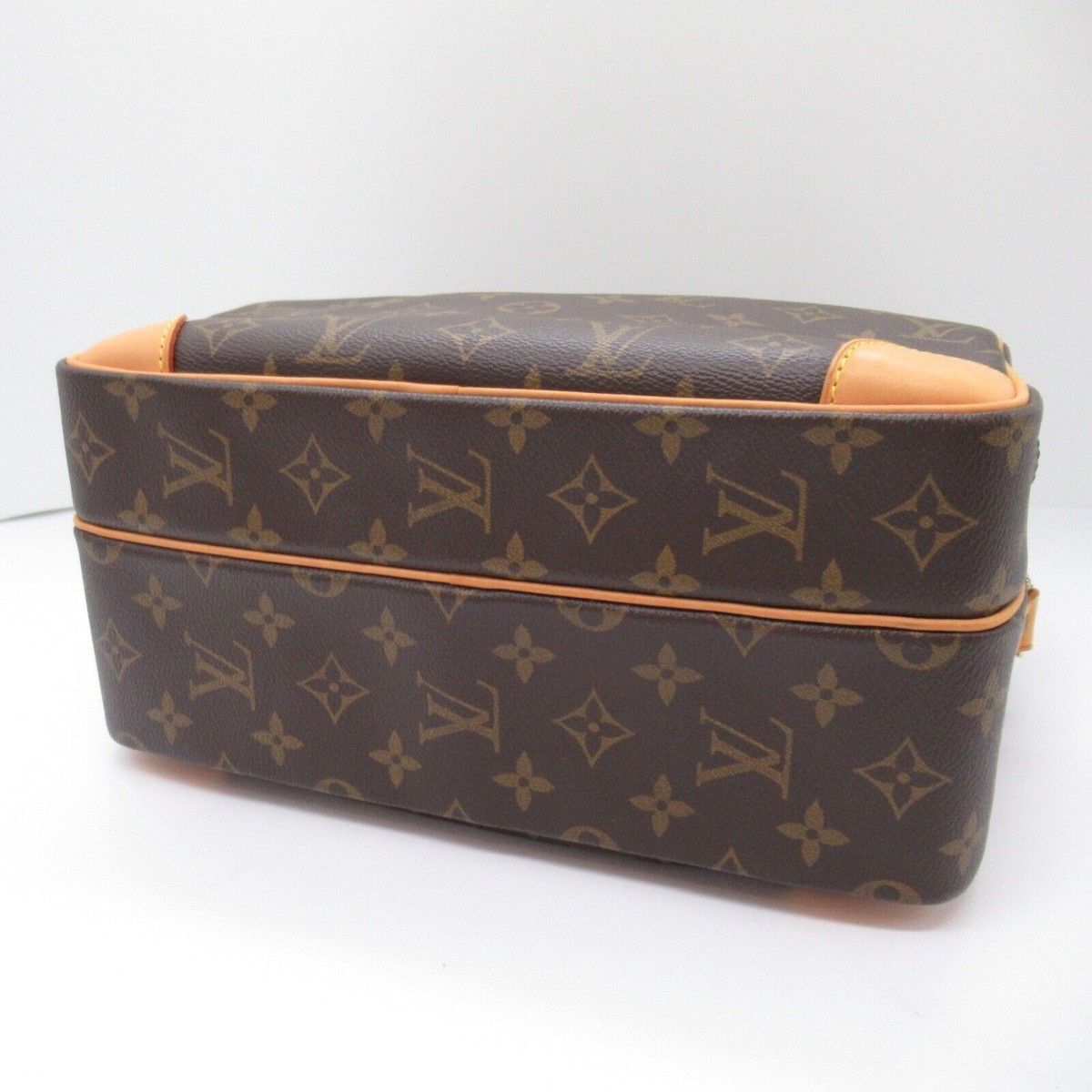 LOUIS VUITTON Nile Crossbody Shoulder Bag M45244 Monogram Canvas 