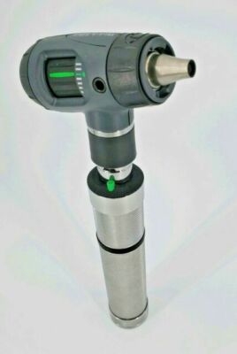 Welch Allyn 23820 MacroView Otoscope w/ 3.5v Rechargeable Direct Plugin Handle 