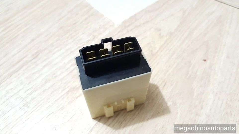 Relé de control limpiaparabrisas Mazda millennia 1999-2002 t032 66 810 t03266810  Foto 2 de 3