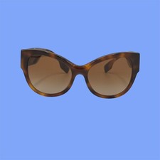 Burberry B4193 Sunglasses Tortoise Gold Twisted Temple 3002/T5 57mm Polarized Burberry Polarized Butterfly Sunglasses for Women for sale  main image 4