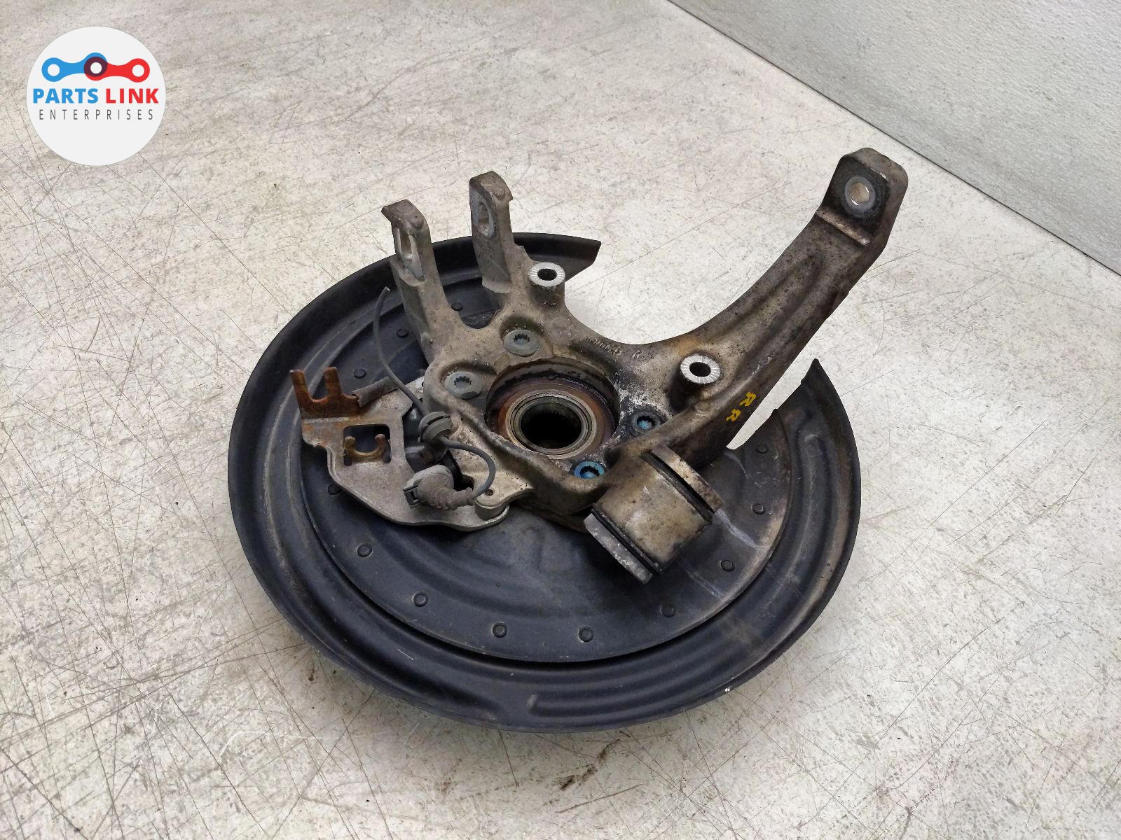 2006-12 BENTLEY CONTINENTAL FLYING SPUR REAR RIGHT SPINDLE KNUCKLE WHEEL HUB 3W2