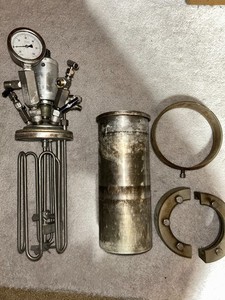 PARR Instruments 316 SS 2 Liter PRESSURE REACTOR with Stirrer Slip Ring & Clamps