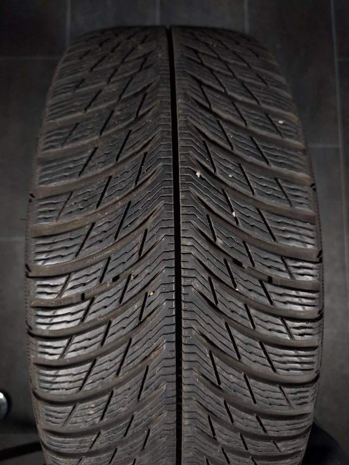 1 Komplettrad Winter 225/50R17 Mercedes C-Klasse w206 17" Alufelge - Bild 2 von 2