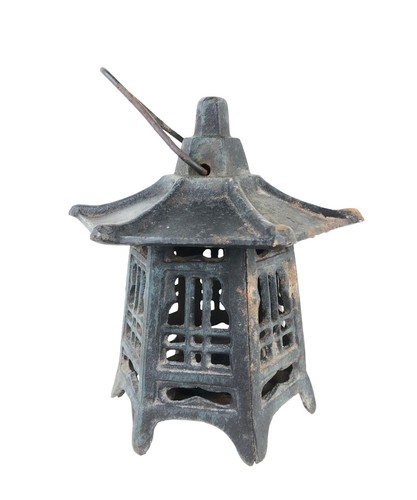Japanese Cast Iron Pagoda Patio Garden Candle Holder Hanging Lantern 7.5 x 8"