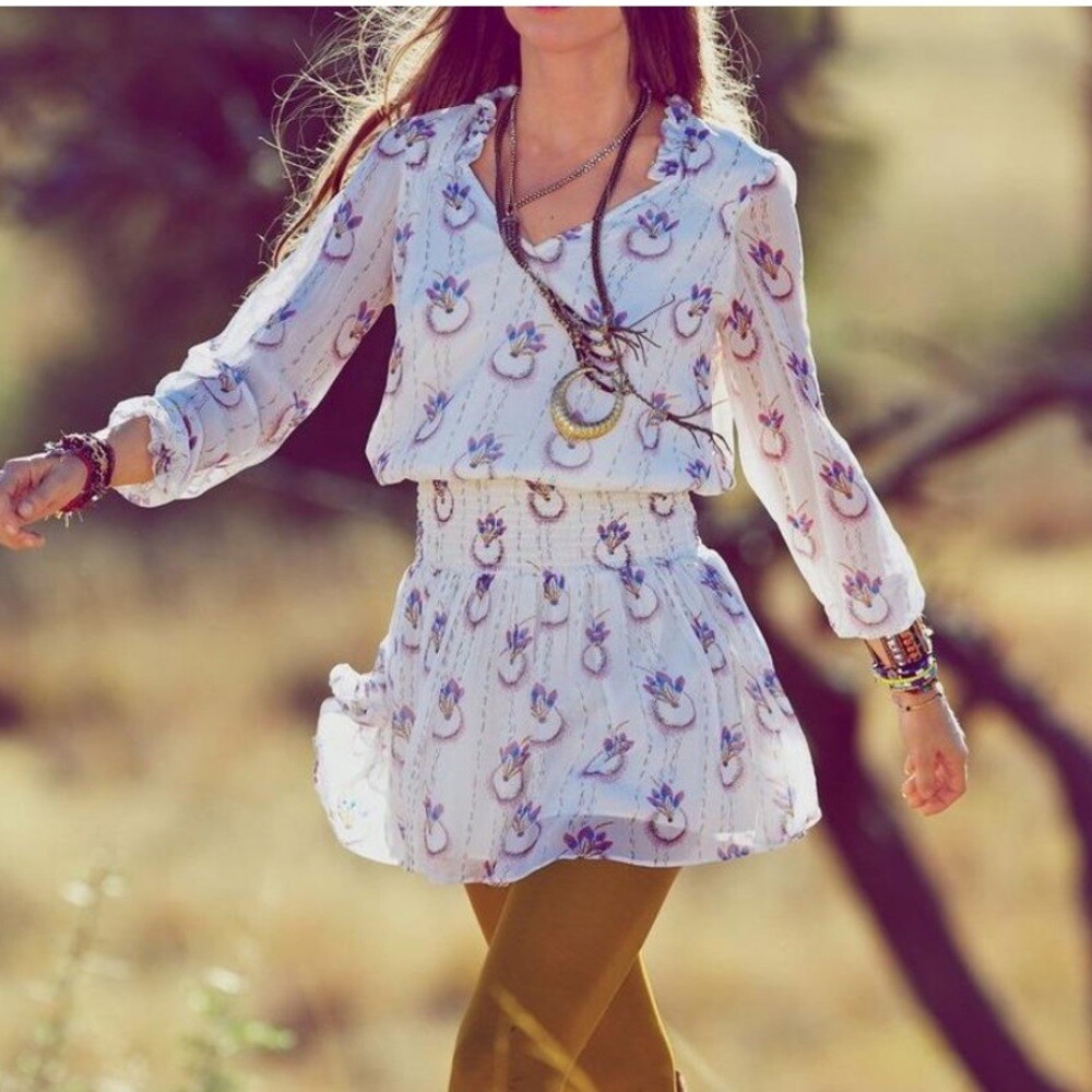 free people bohemian dress Folk Town Boho while the comfortable fabric ensures all Oasis Low Square Neck Midi