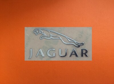 1 pcs Sticker for Jaguar Skylake Silver Chrome Logo Decal Badge 30mm x 16mm