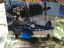 PLAQUE EN ALU DECORATIVE DU F-4U CORSAIR EN RESINE EN RELIEF 27,5 x 20 cm